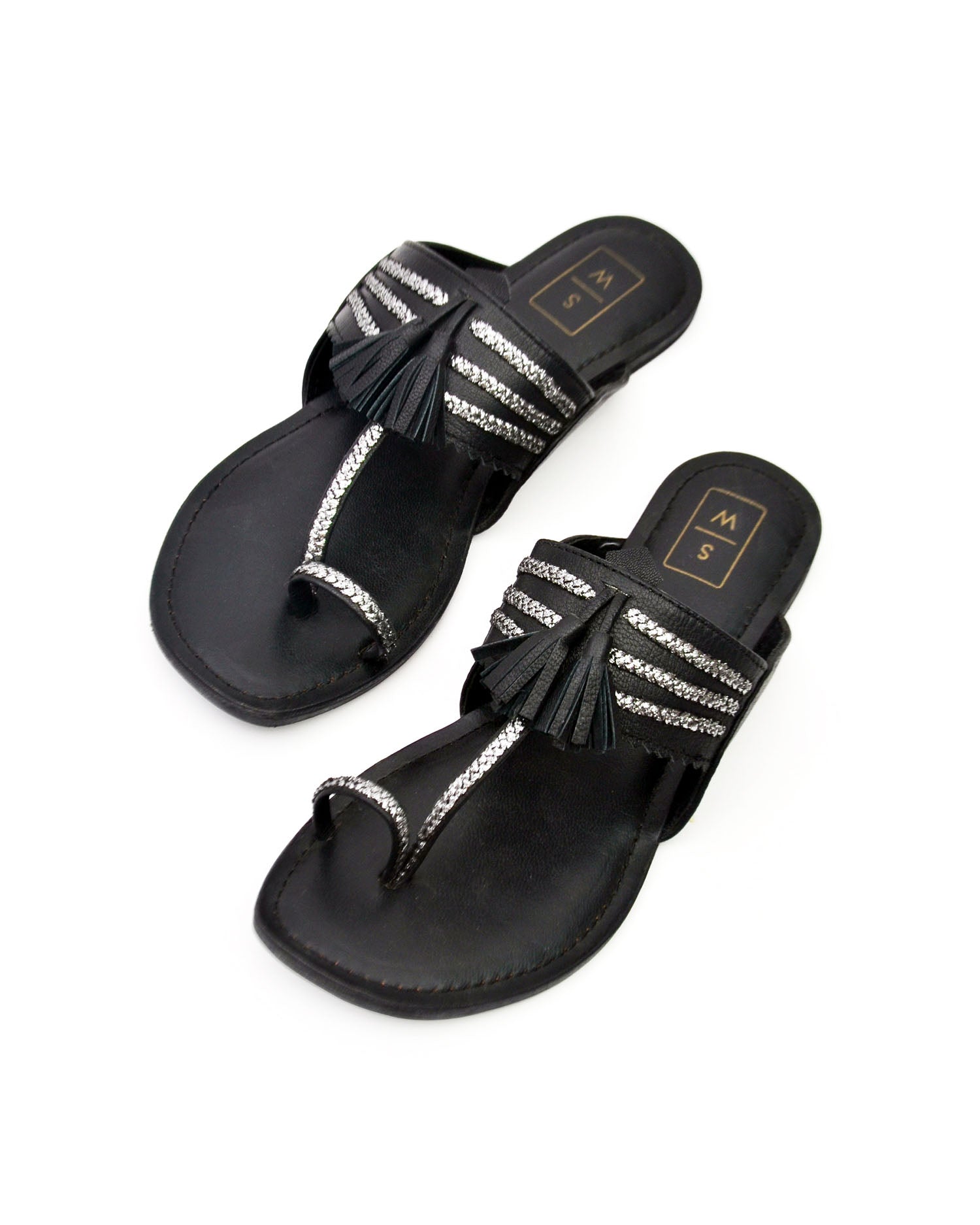 Nisha Black & Silver Kolhapuri