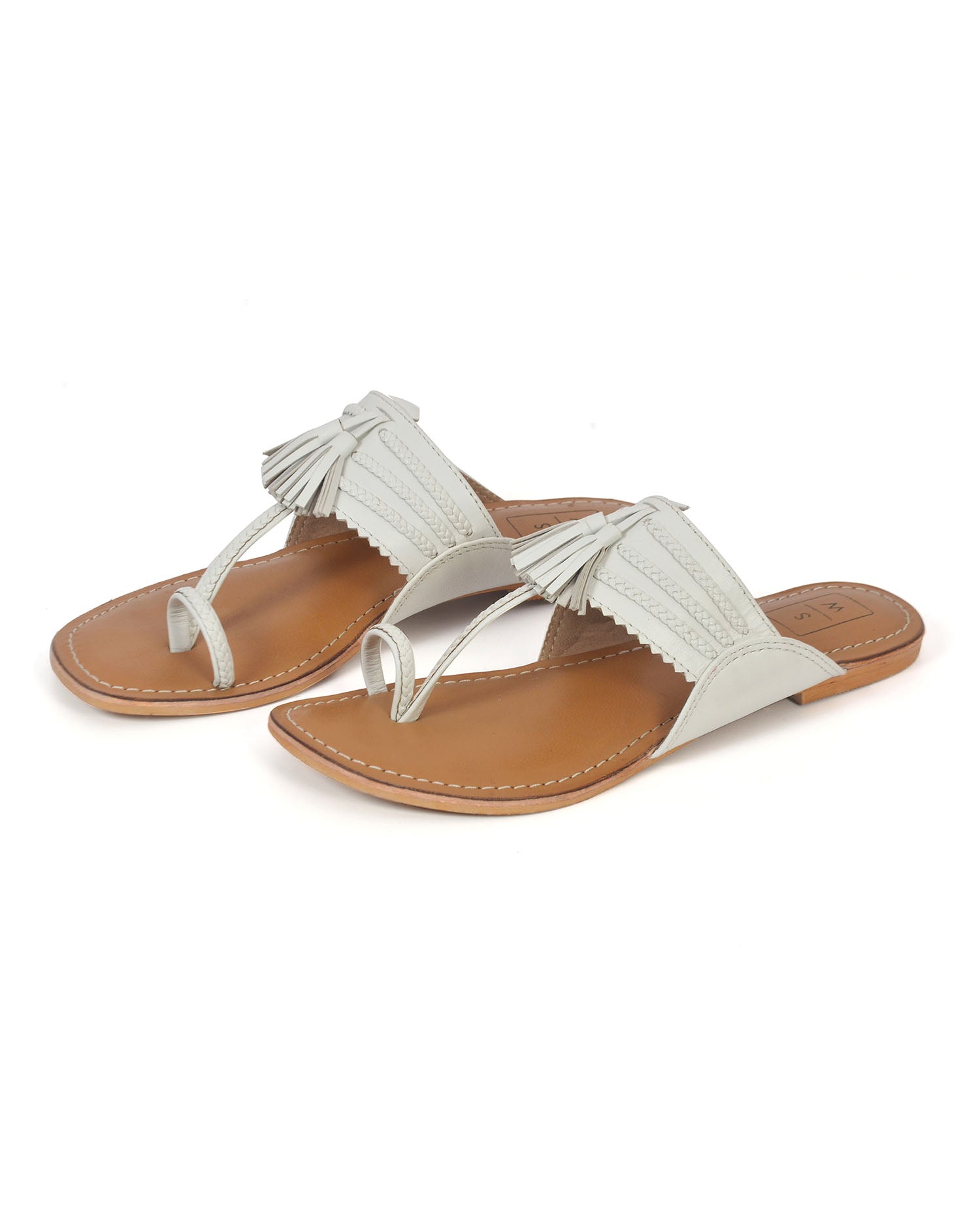 Bella White Kolhapuri