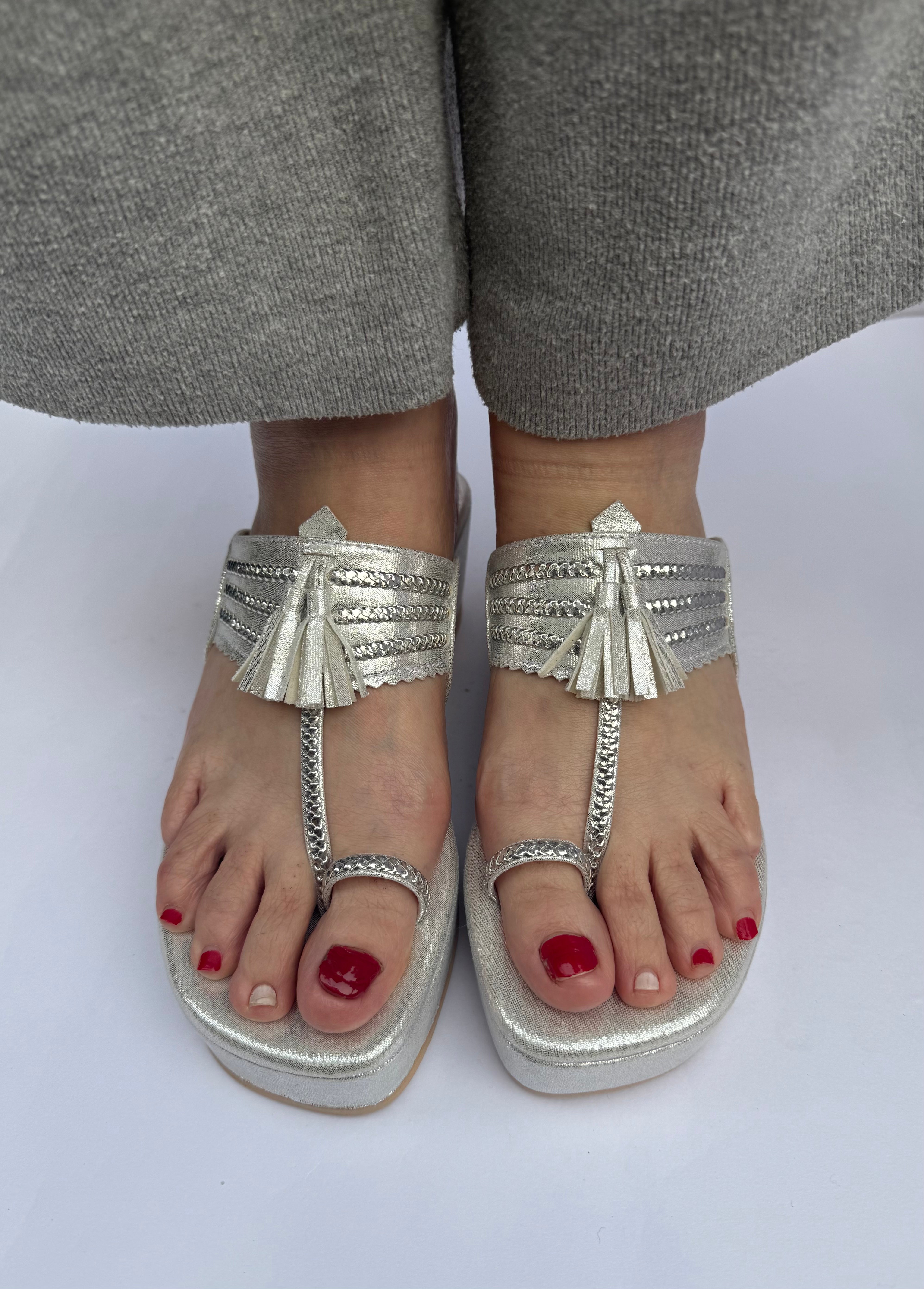 Kumari Poo – Silver Vegan Sandals
